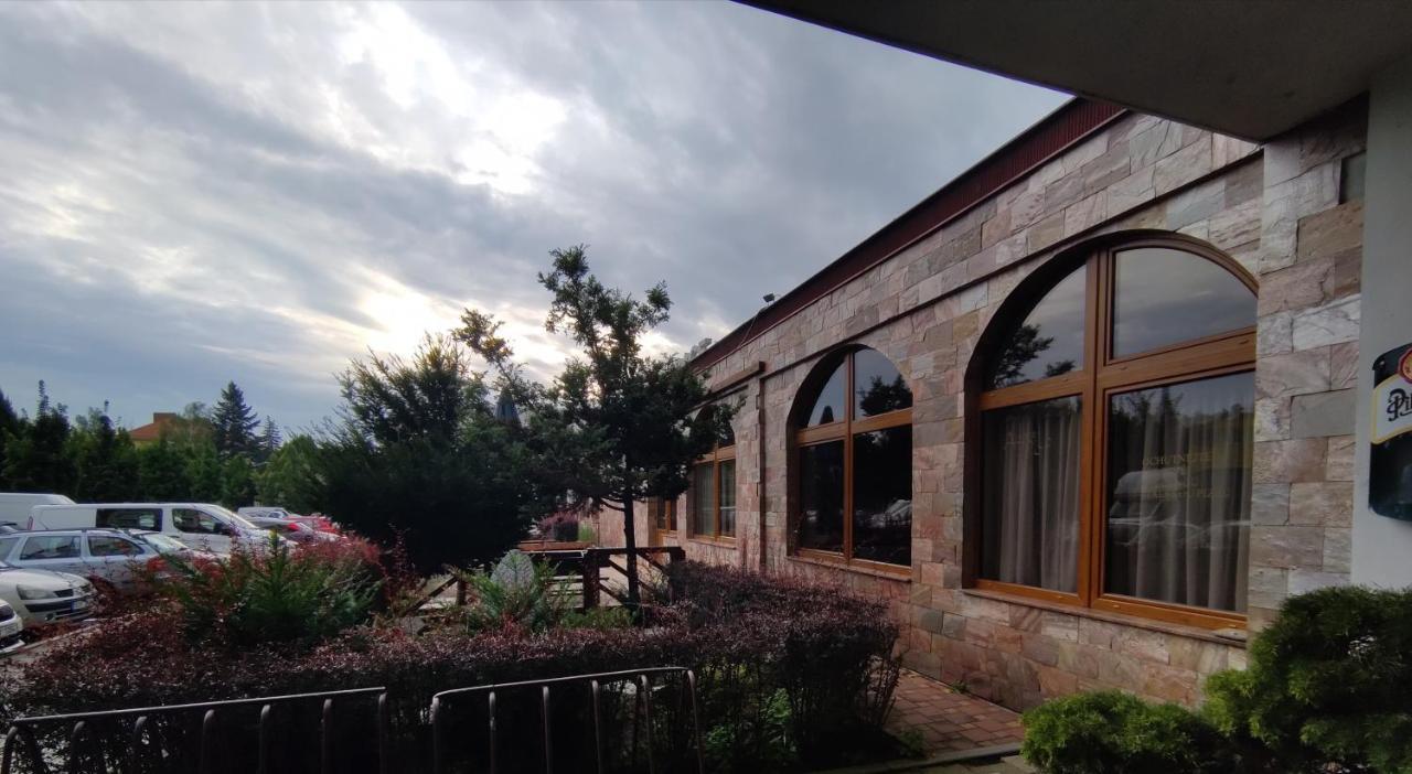 Hotel Apollo Valašské Meziříčí المظهر الخارجي الصورة