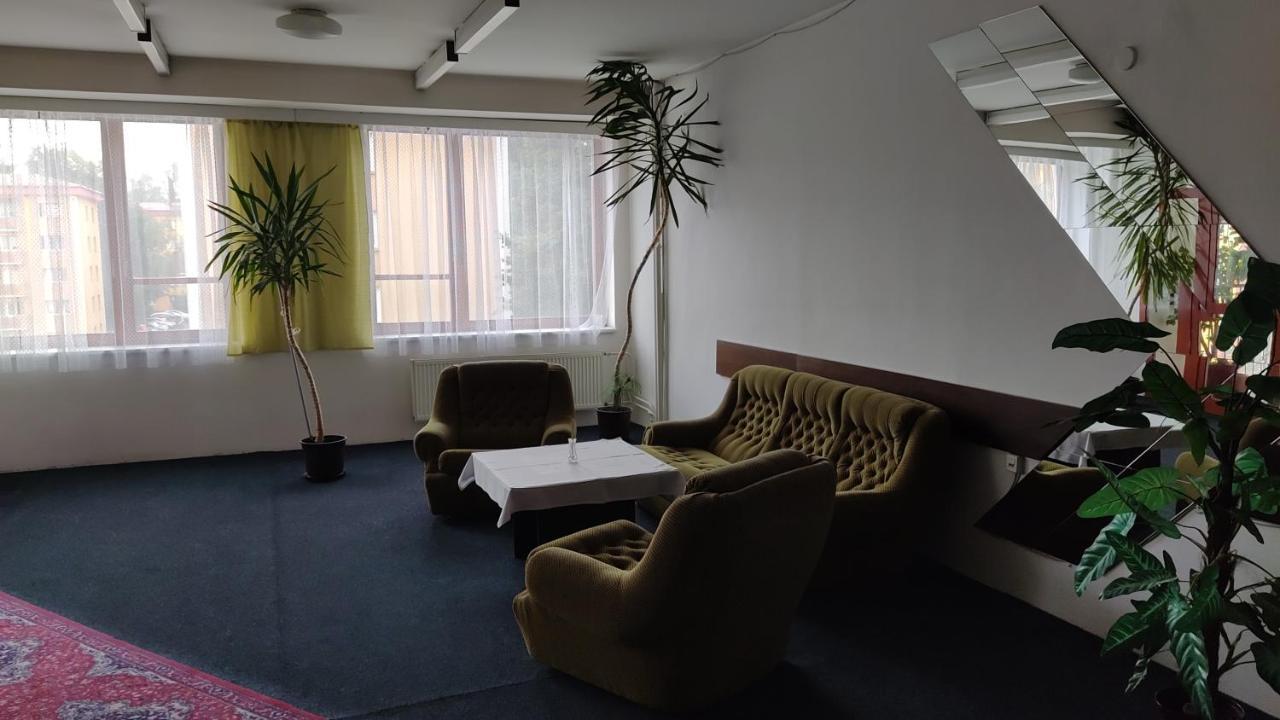 Hotel Apollo Valašské Meziříčí المظهر الخارجي الصورة