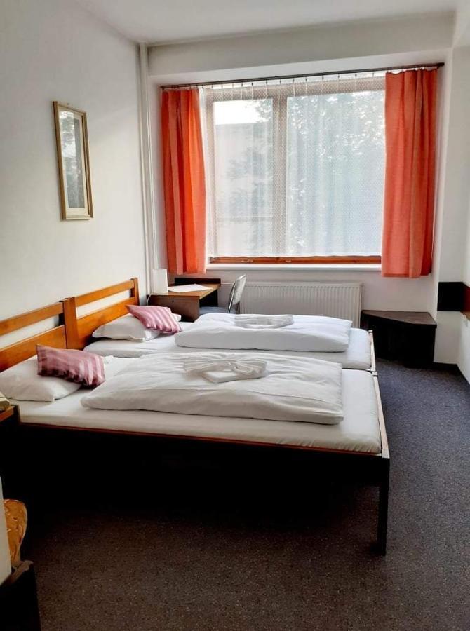 Hotel Apollo Valašské Meziříčí المظهر الخارجي الصورة