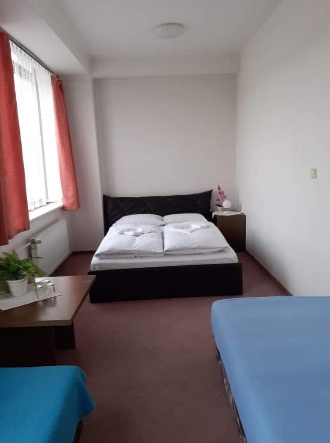 Hotel Apollo Valašské Meziříčí المظهر الخارجي الصورة